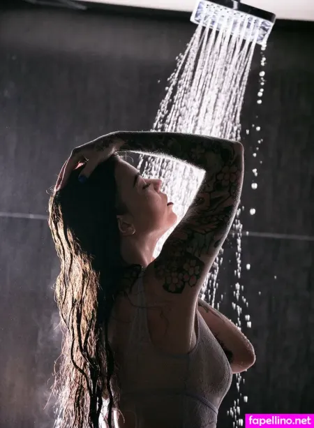 Gira Tina OnlyFans Thumbnail #wSEJy6b9j0