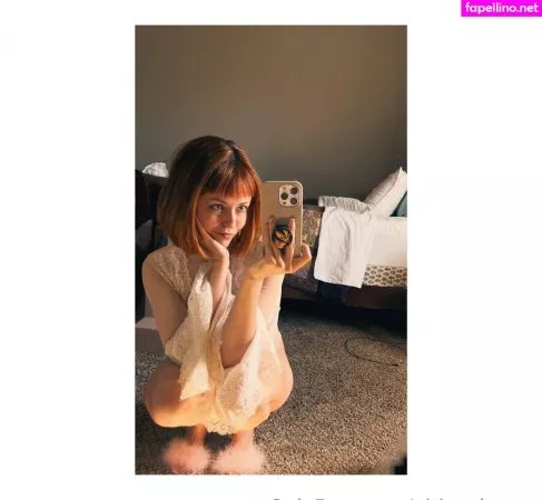 Girl On Cinema OnlyFans Thumbnail #4CNSFhqgrp