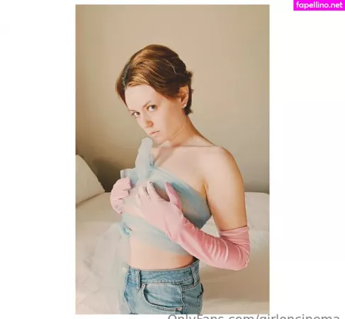 Girl On Cinema OnlyFans Thumbnail #E1HY45KFux