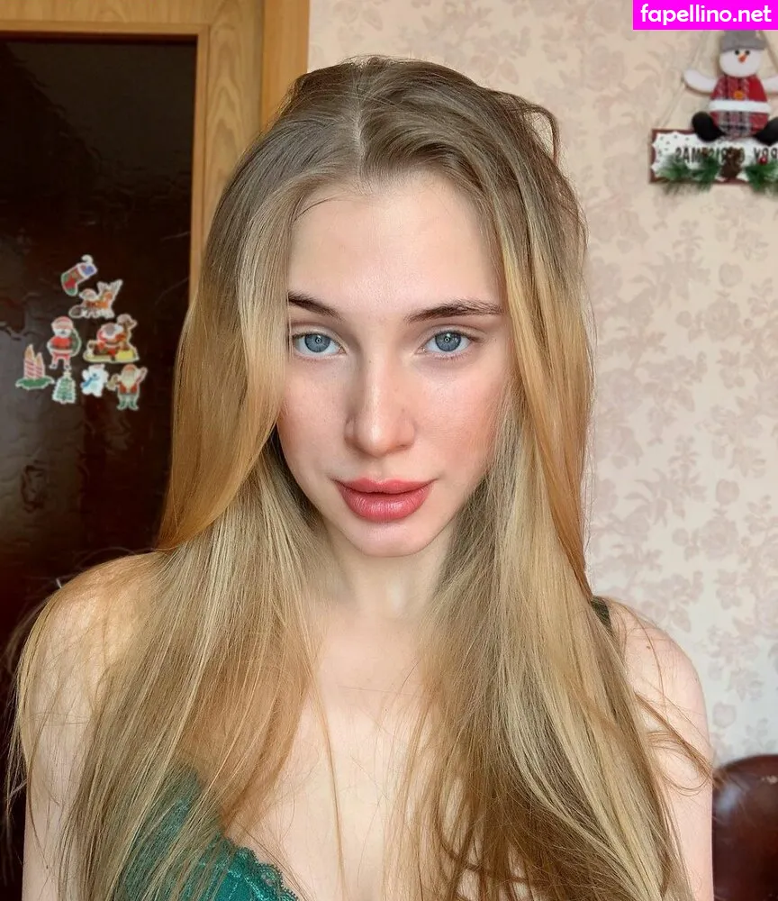 aprikosin_, superbanka Nude Leaked OnlyFans Photo #5AnLZ9dAf1