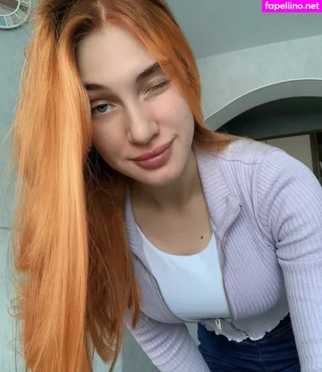 Girl Valerie OnlyFans Thumbnail #tDHwWnIbB4