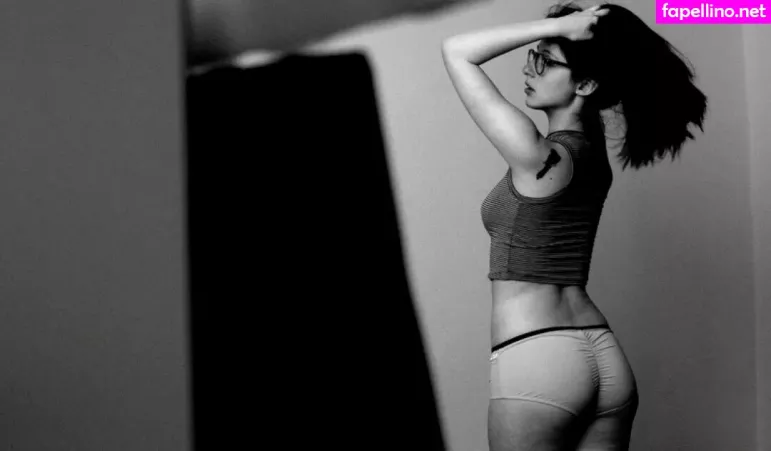 Girlfriend Reviews OnlyFans Thumbnail #4qtEsplUti