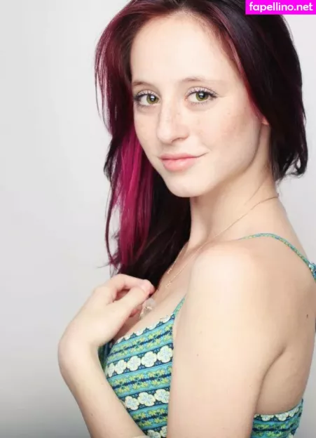 Girlfriend Reviews OnlyFans Thumbnail #AynKnDWEwZ