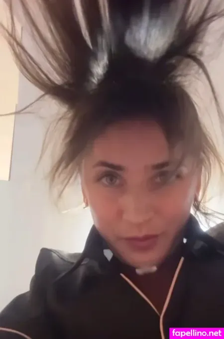 Girls OnlyFans Thumbnail #9bvB4HolbC