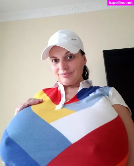 Girlwithhugeboobs OnlyFans Thumbnail #4EpRYB8uzk