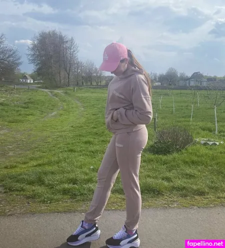 Girlyours001 OnlyFans Thumbnail #HJzv4yiatF