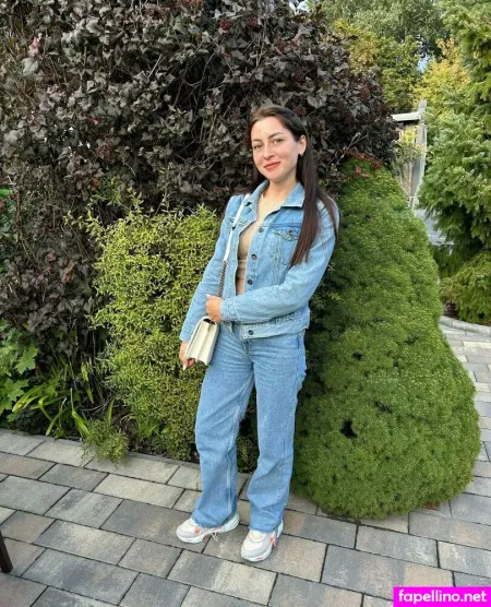 Girlyours001 OnlyFans Thumbnail #VmQIZfMLsH