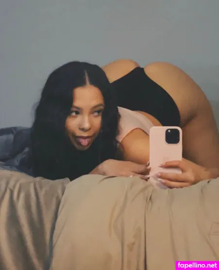 Girlyvalentina OnlyFans Thumbnail #teK7eN7tn4