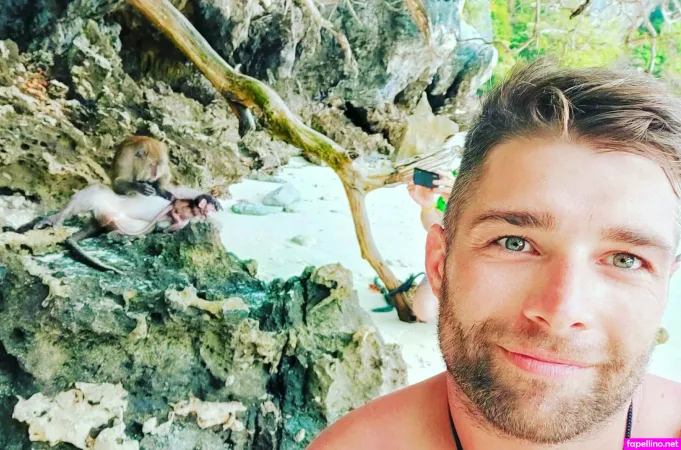 Girthbrooks4217 OnlyFans Thumbnail #M7bzc3vevX