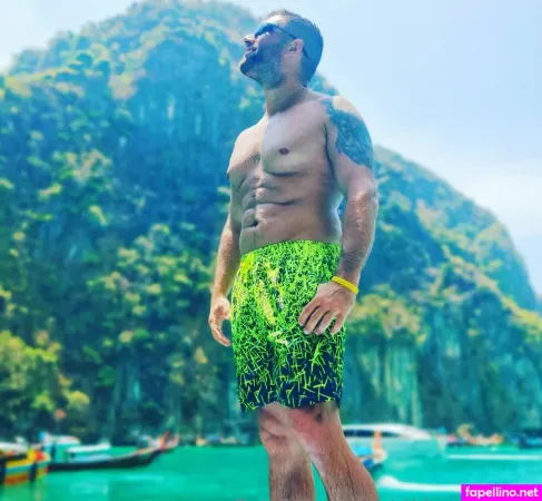 Girthbrooks4217 OnlyFans Thumbnail #Qq3Hue5UYj