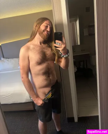 Girthbrooksof OnlyFans Thumbnail #jx3cTEYlyt