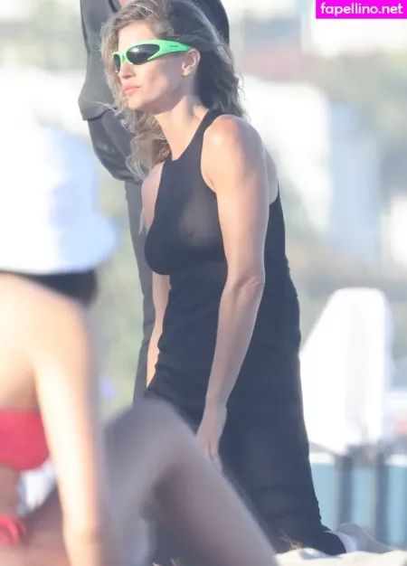 Gisele Bundchen OnlyFans Thumbnail #7kNyR8RsDK