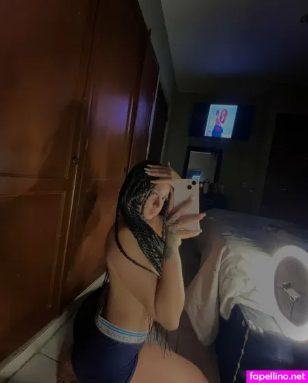 Gissel 23 OnlyFans Thumbnail #b8OOsKSTbA