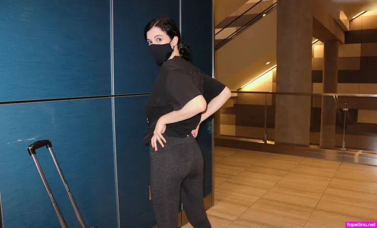 Giula Wylde OnlyFans Thumbnail #1IzcgqGoxd