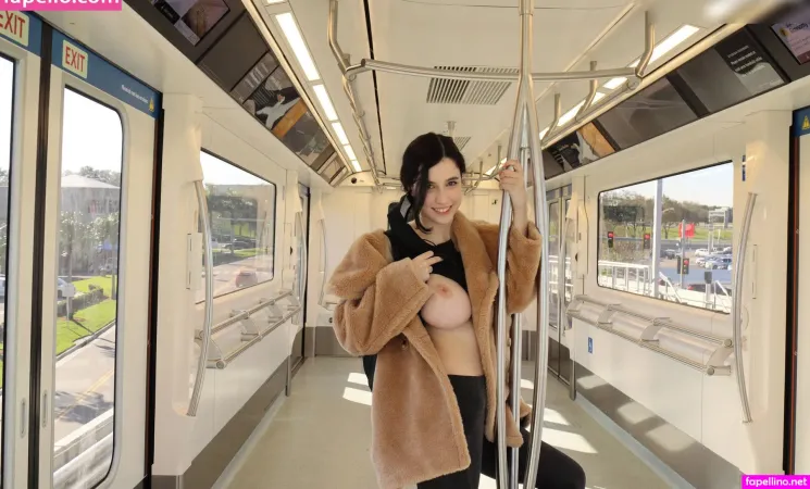 Giula Wylde OnlyFans Thumbnail #ZPeP9bGVgK