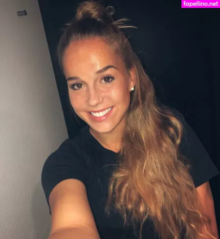 Giulia Gwinn OnlyFans Thumbnail #XuwZUM3YGV