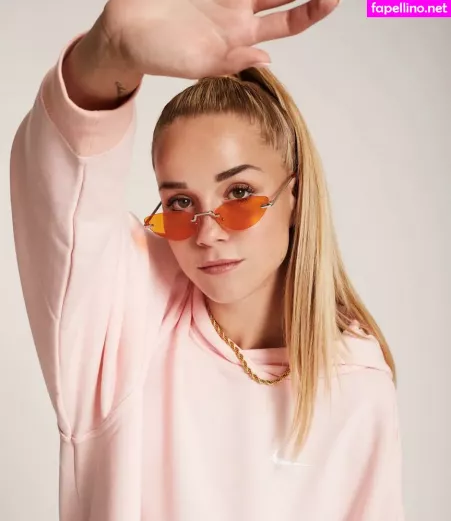 Giulia Gwinn OnlyFans Thumbnail #ux7jKrO20s