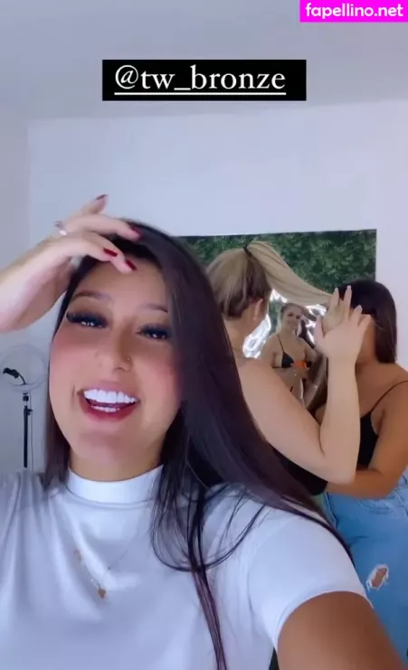 Giulia Porto OnlyFans Thumbnail #ZHQhivzSjn