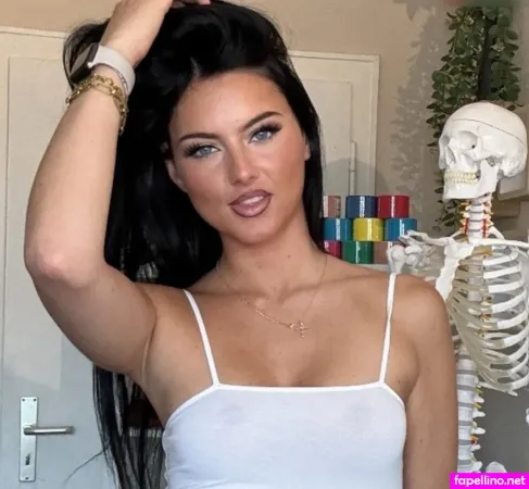 Giulia Romano OnlyFans Thumbnail #Zoqh26CF2N