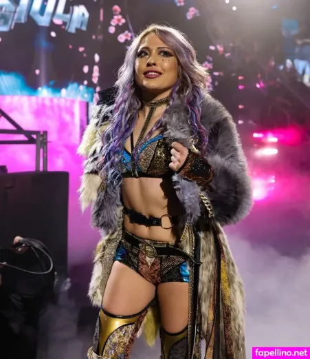 Giulia Stardom OnlyFans Thumbnail #8oYPeshwb9