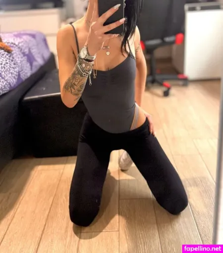 Giulia1404 OnlyFans Thumbnail #nJLR0JB8zv