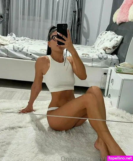 Giuliafree OnlyFans Thumbnail #2gCoHEJkMf