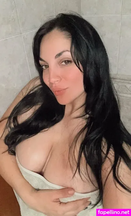 Giuliana Milagros OnlyFans Thumbnail #e7S0NfFdko