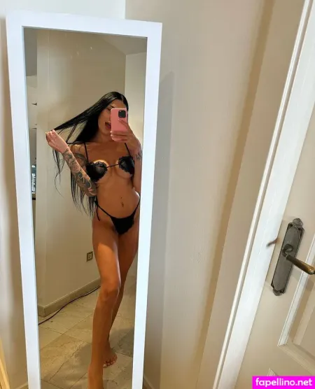 Giuliascarozza 1 OnlyFans Thumbnail #i1Hek7Cw0G