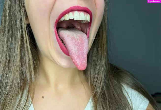 Giuliasmouth OnlyFans Thumbnail #kF0hoaDhrw
