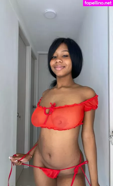 Giuliavalencia OnlyFans Thumbnail #HA4SnlsPF0