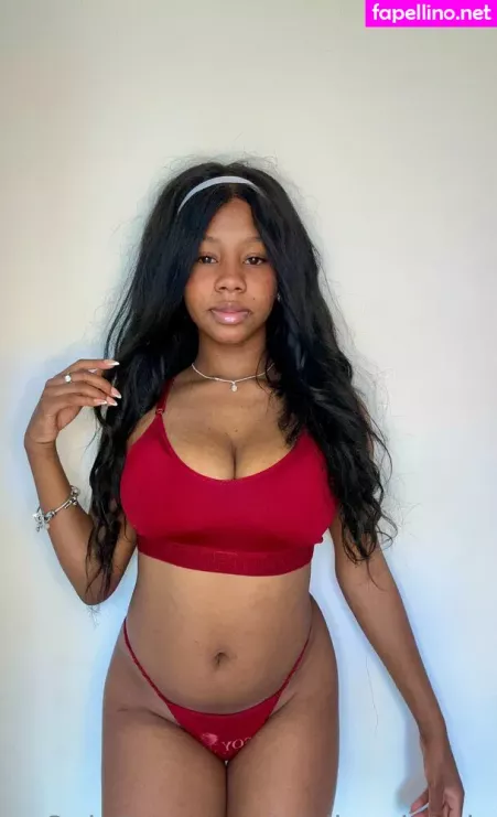 Giuliavalencia OnlyFans Thumbnail #JhpXCsV8EL