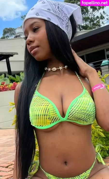 Giuliavalencia OnlyFans Thumbnail #T1ZB6NVqrf