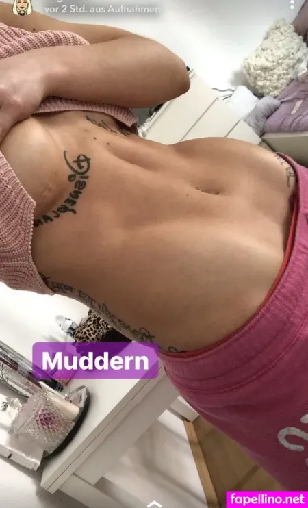 Giulie Hope Santana OnlyFans Thumbnail #3mGM29kHJm