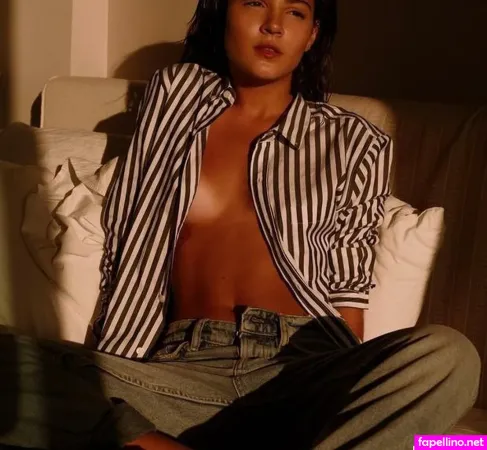 Giullia Buscaccio OnlyFans Thumbnail #41LcjyFf0X