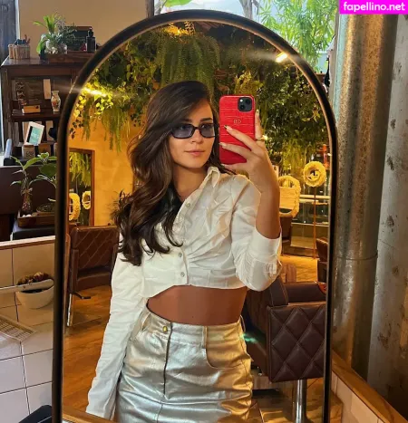 Giullia Buscacio OnlyFans Thumbnail #2wqIZnfpno