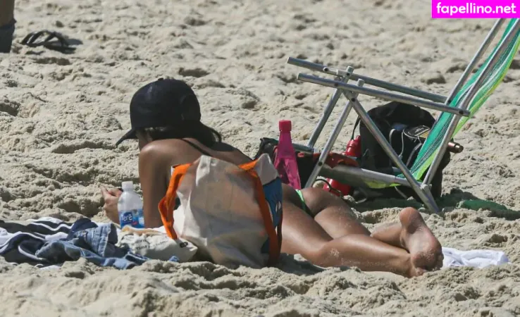 Giullia Buscacio OnlyFans Thumbnail #auXg9jaHcs