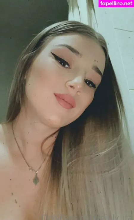 Giuly Ita OnlyFans Thumbnail #cZTf4uTPgR