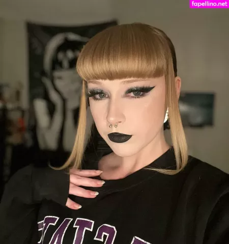 Givegirlscoke OnlyFans Thumbnail #WgPHVjwXnT