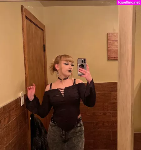 Givegirlscoke OnlyFans Thumbnail #suVYb1Lpqs