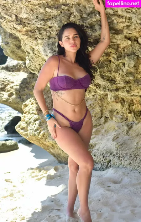 Gizelly Bicalho OnlyFans Thumbnail #dNhkcbhYrO