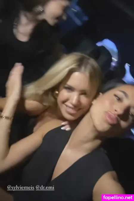 Gizem Emre OnlyFans Thumbnail #450U4aXc7T
