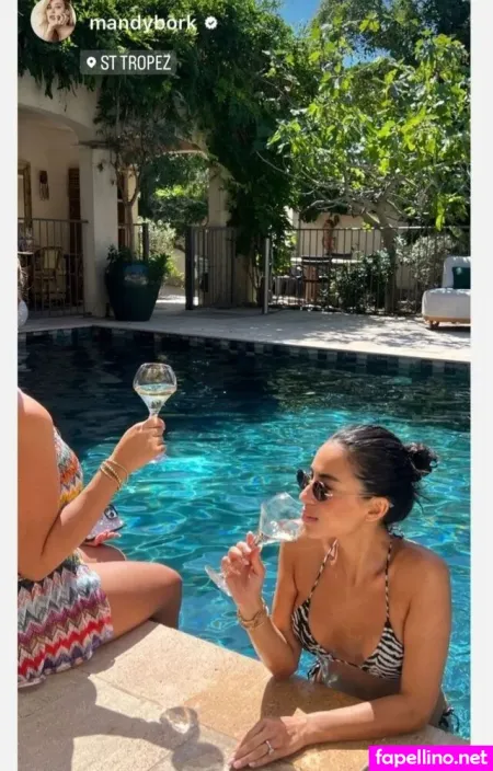 Gizem Emre OnlyFans Thumbnail #oGH9hmi0xB