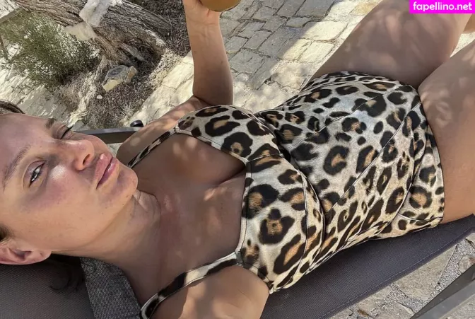 Gizzi Erskine OnlyFans Thumbnail #DiuAeE024d