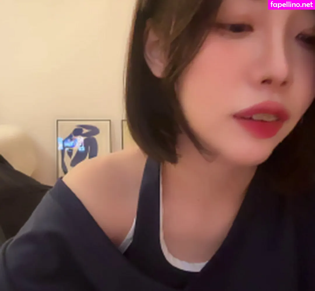 gksmf0f0 Nude Leaked OnlyFans Photo #8KIfHWhy0A