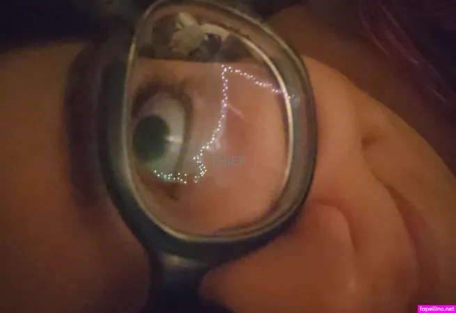 Glassesandamustache OnlyFans Thumbnail #PiAOUwwFW6