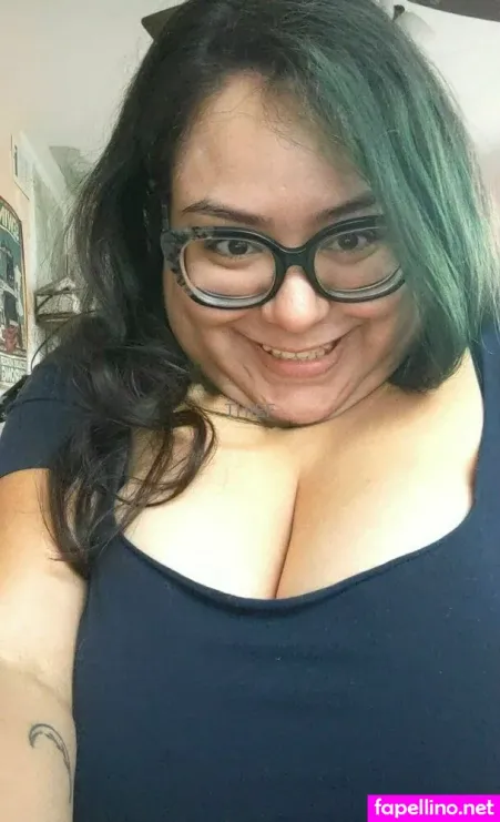 Glassesandamustache OnlyFans Thumbnail #XgWb6vnVY8