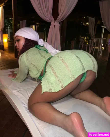 Glazedbae OnlyFans Thumbnail #LBzjcCzPw2