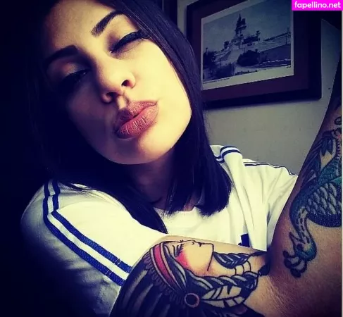 Gleica Rossoni OnlyFans Thumbnail #DwIupaLNa5