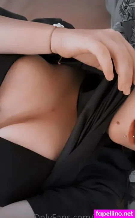 Glenda Bergcorre OnlyFans Thumbnail #yrN0qQeg96