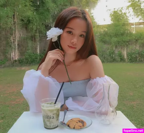 Glenda Wongso OnlyFans Thumbnail #HbCQVtrzq6